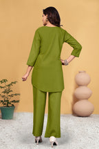 Sonakshi Women's Green Viscose Rayon Embroidered Straight Top & Bottom Set - Distacart