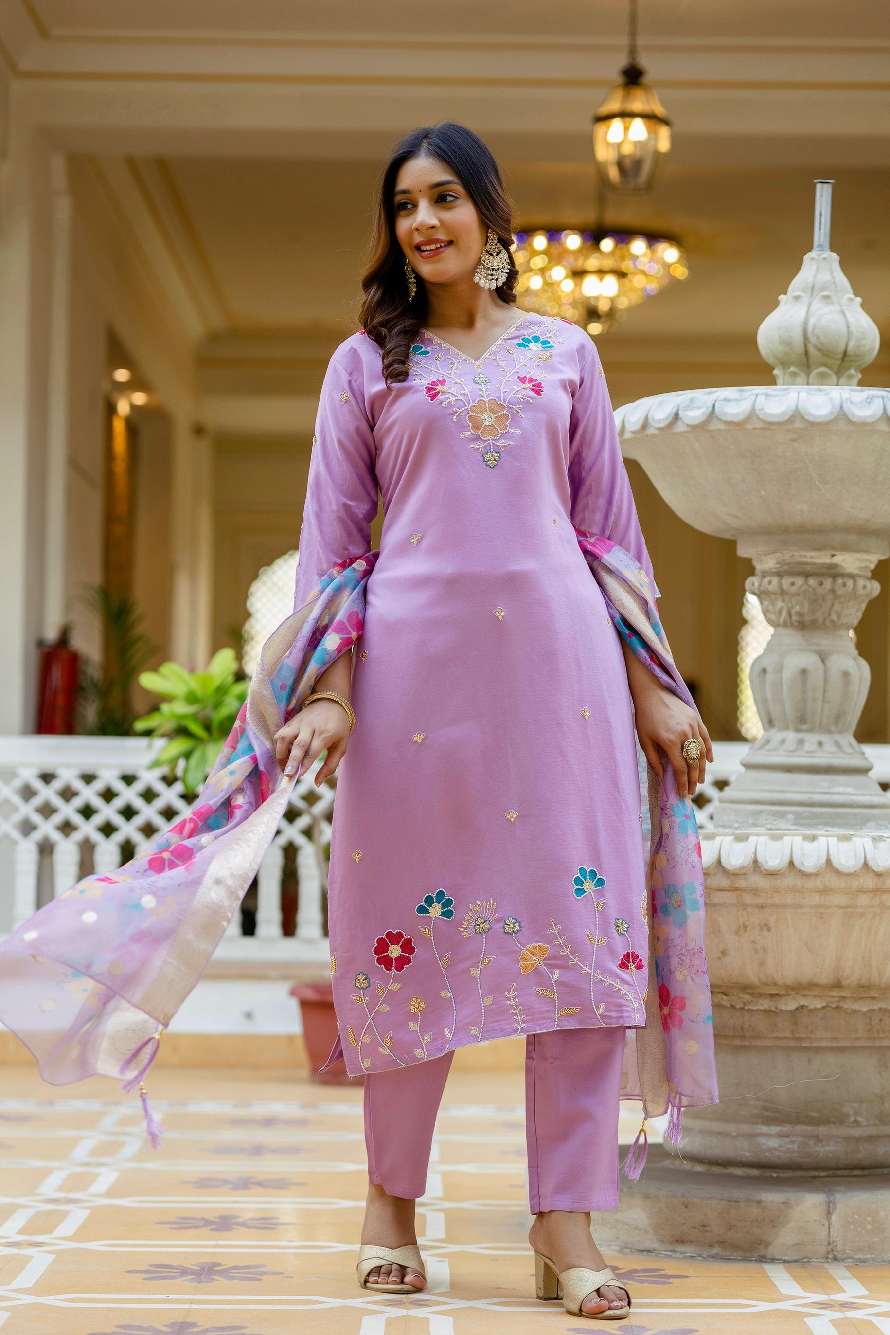 Sonakshi Women's Lavender Viscose Gadhwal Embroidered Beads Kurta Set with Dupatta - Distacart
