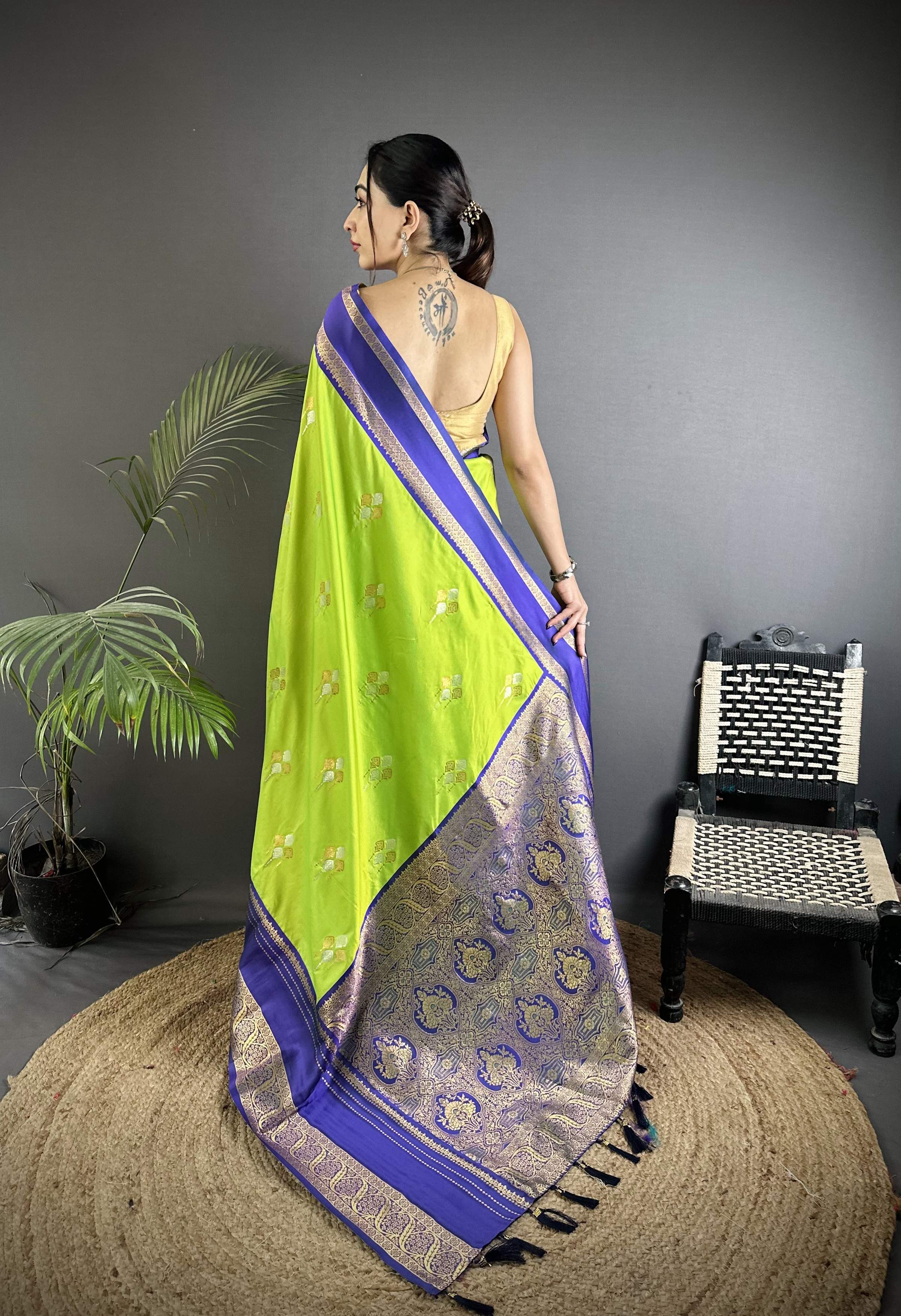 Sonakshi Women'S Parrot Premium Soft Silk Zari Woven Traditional Saree With Blouse - Distacart