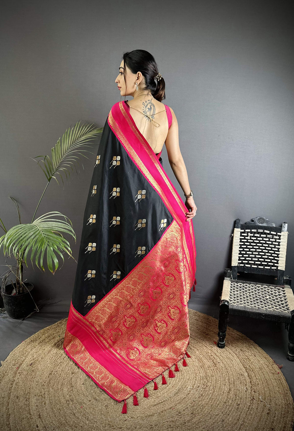 Sonakshi Women'S Black Premium Soft Silk Zari Woven Traditional Saree With Blouse - Distacart