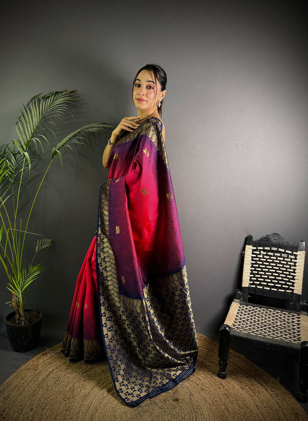 Sonakshi Women'S Pink Ikkat Silk Zari Woven Traditional Saree With Blouse - Distacart