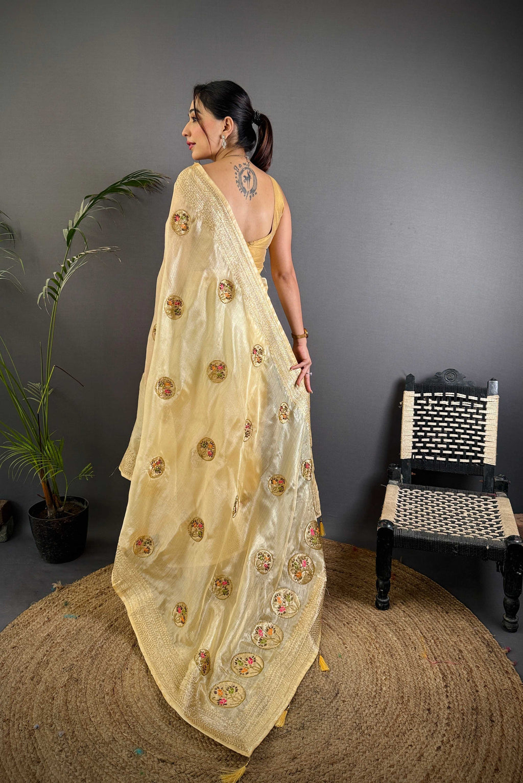 Sonakshi Women'S Chandan Pure Organza Silk With Attractive Embroidery Work Traditional Saree With Blouse - Distacart