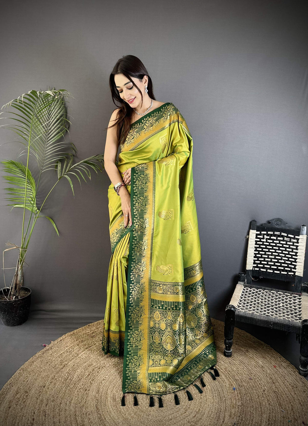 Sonakshi Women'S Mehendi Pure Soft Banarasi Silk With Contrast Weaving Border And Pallu Traditional Saree With Blouse - Distacart