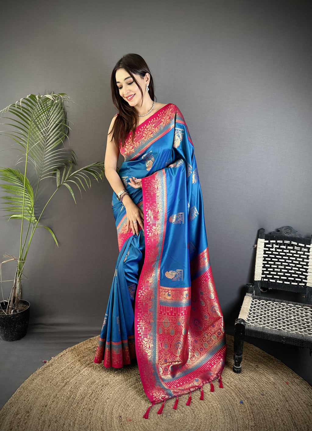 Sonakshi Women'S Morepank Pure Soft Banarasi Silk With Contrast Weaving Border And Pallu Traditional Saree With Blouse - Distacart