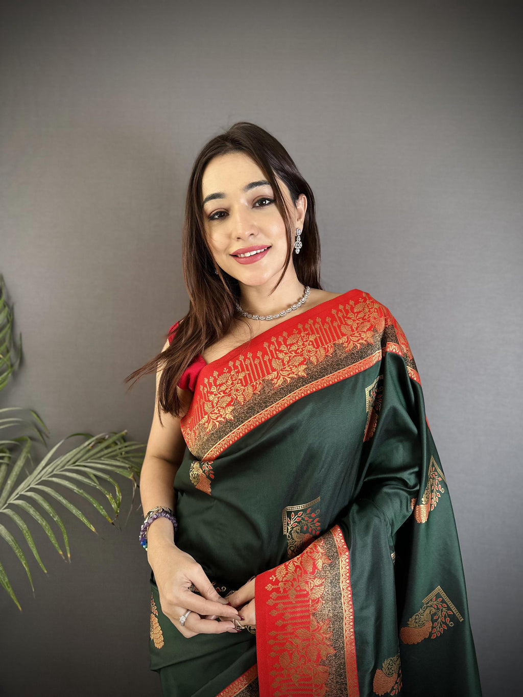 Sonakshi Women'S Black Pure Soft Banarasi Silk With Contrast Weaving Border And Pallu Traditional Saree With Blouse - Distacart