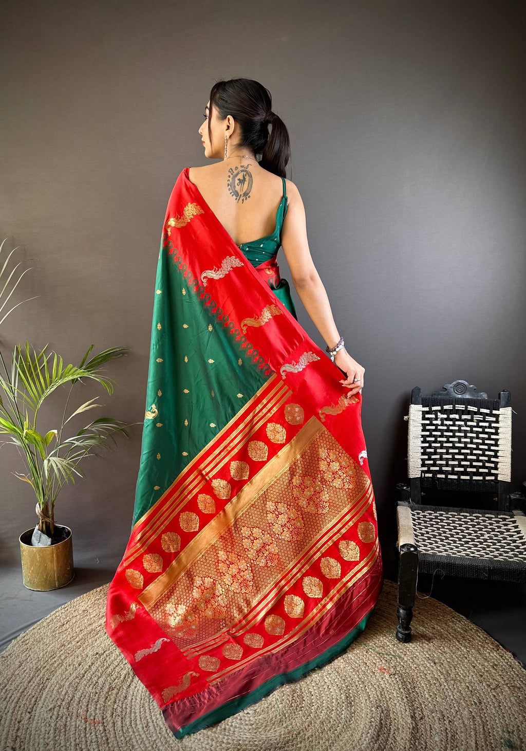 Sonakshi Women's Green Soft Banarasi Silk Zari Weaving Traditional Saree with Blouse - Distacart