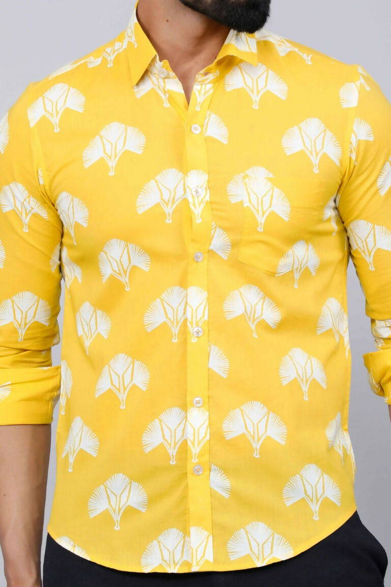 Miravan Men's Yellow and White Floral Printed Full Sleeves Cotton Casual Shirt