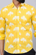 Miravan Men's Yellow and White Floral Printed Full Sleeves Cotton Casual Shirt