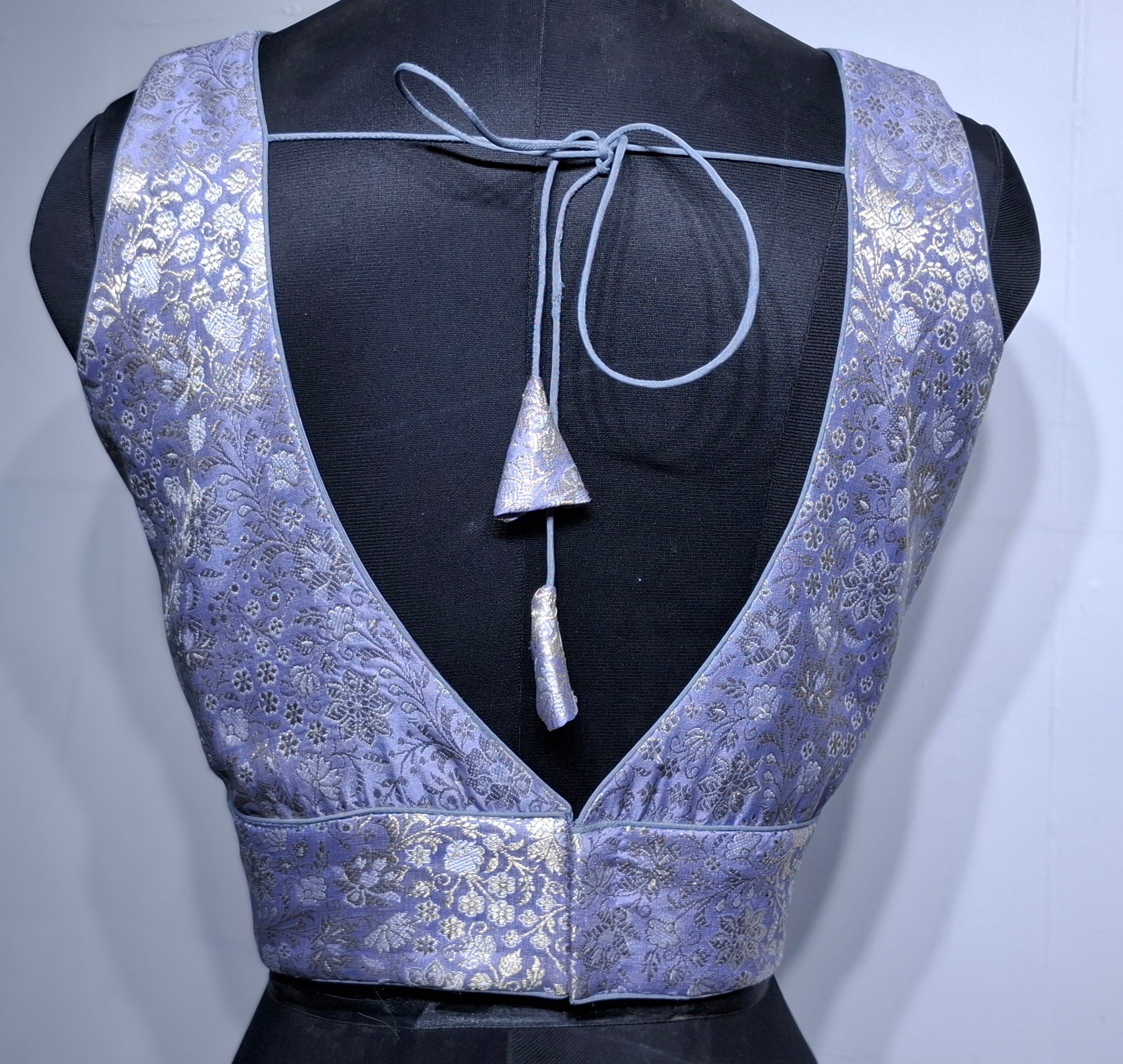 Kia Fashions Mauve Benarsi With Gold & Silver Weave Readymade Blouse - Distacart