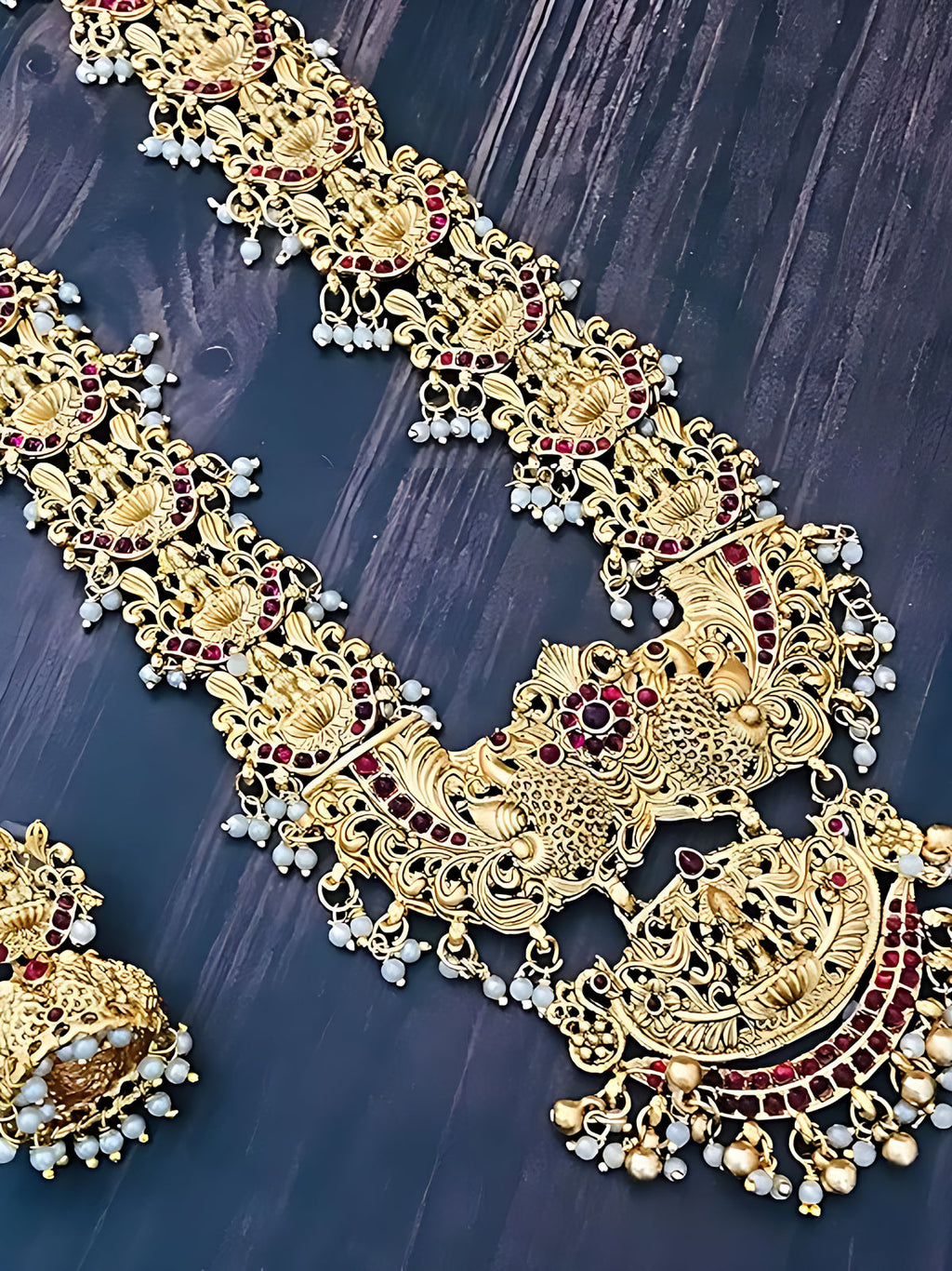 Jewel City Exquisite Gold Filigree Necklace and Earrings Set