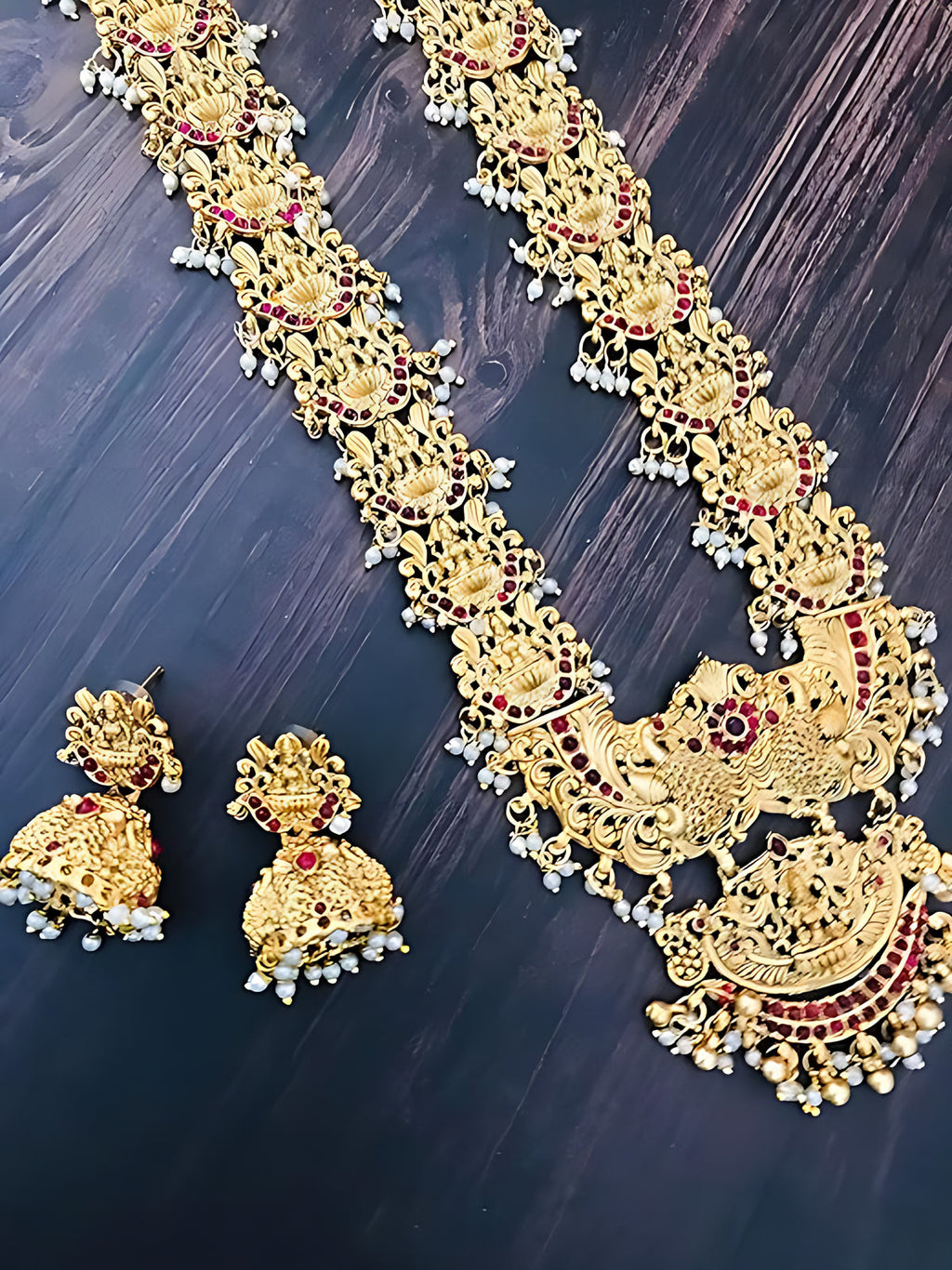 Jewel City Exquisite Gold Filigree Necklace and Earrings Set