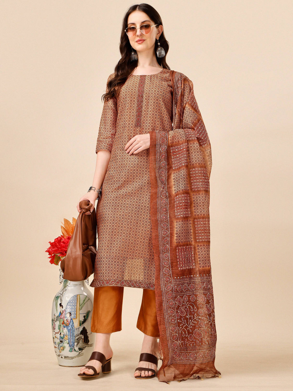 Floral Printed Kurta With Pant And Dupatta Set, Multicolor - Hiral Fashion - Distacart