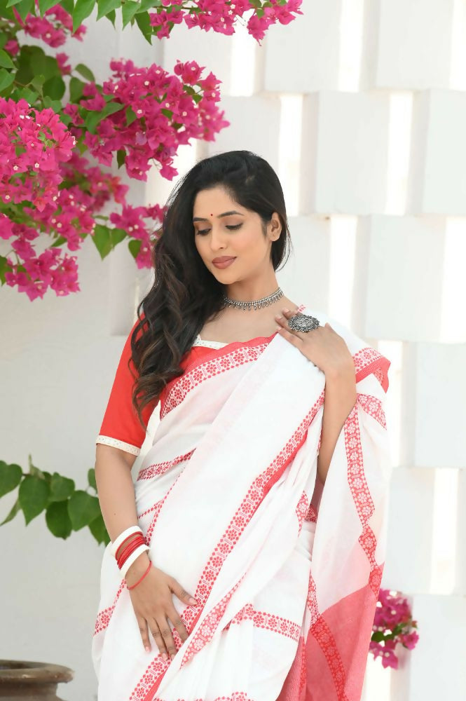 Beatitude White Cotton Handloom Saree