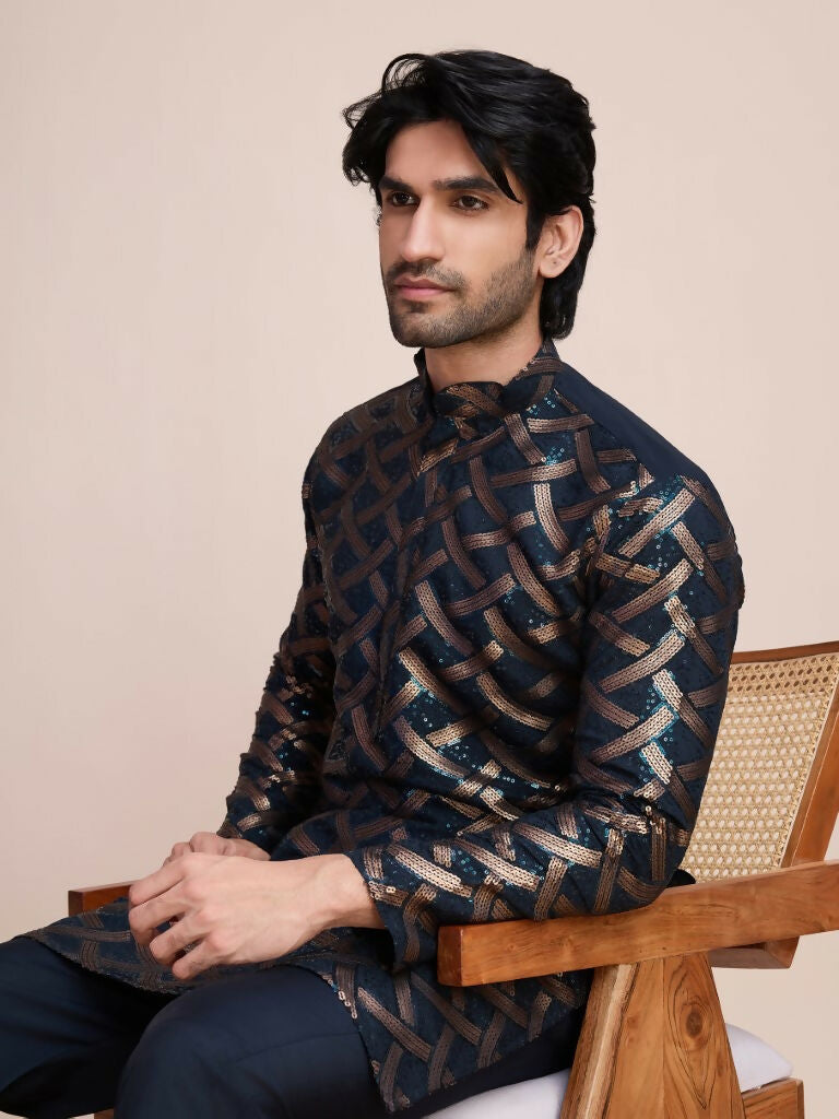 Vastranavya Traditional Festival Wear Pure Silk Thread & Sequence Embroidered Work Kurta