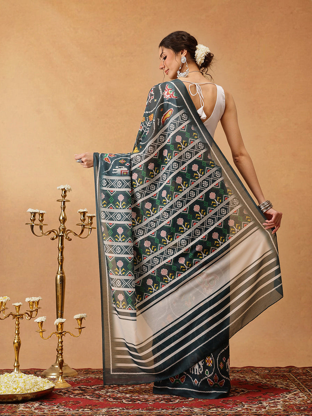 Hiral Fashion Green Bollywood Mul Cotton Ikkat Digital Printed Saree