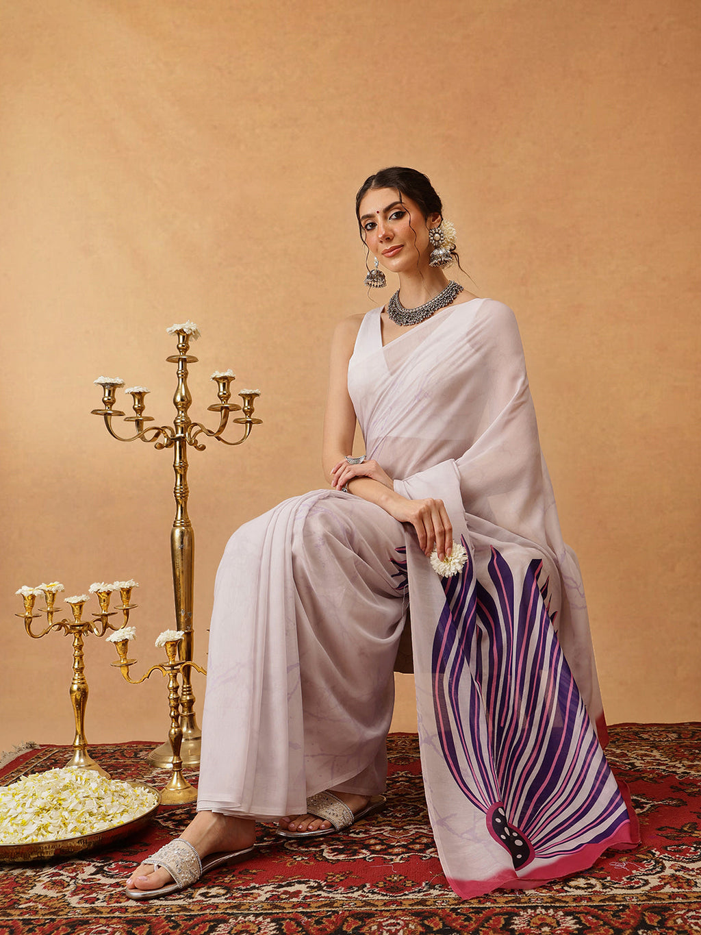 Hiral Fashion Off White Bollywood Mul Cotton Abstract Digital Printed Saree