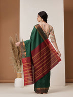 Hiral Fashion Green Banarasi Art Silk Solid Saree