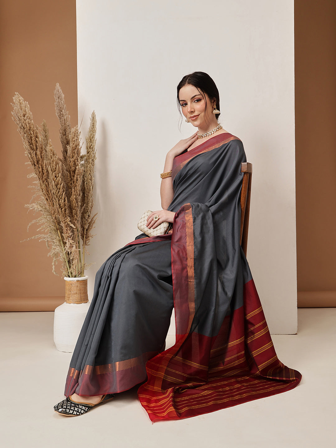 Hiral Fashion Grey Banarasi Art Silk Solid Saree