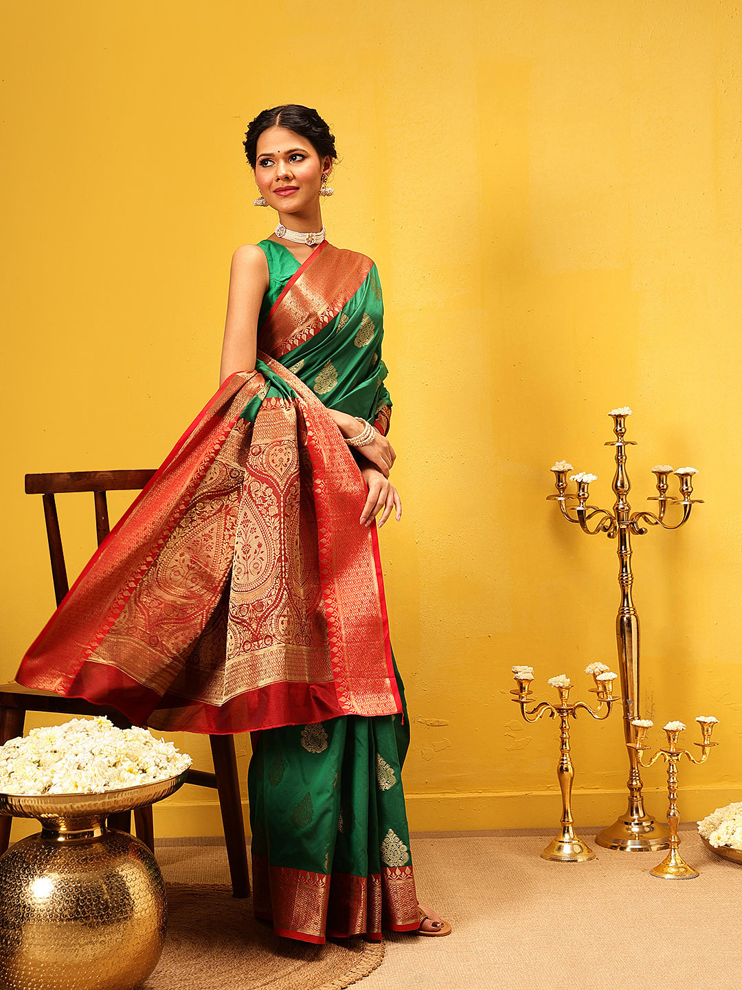 Hiral Fashion Green Banarasi Silk Woven Design Saree