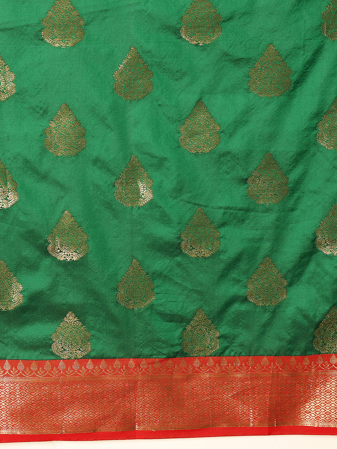 Hiral Fashion Green Banarasi Silk Woven Design Saree