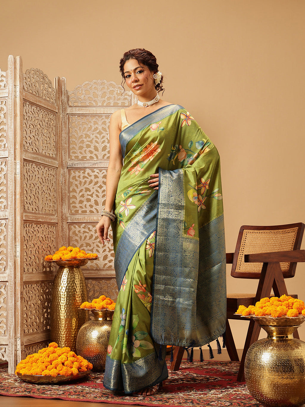 Hiral Fashion Green Banarasi Silk Floral Digital Printed Saree