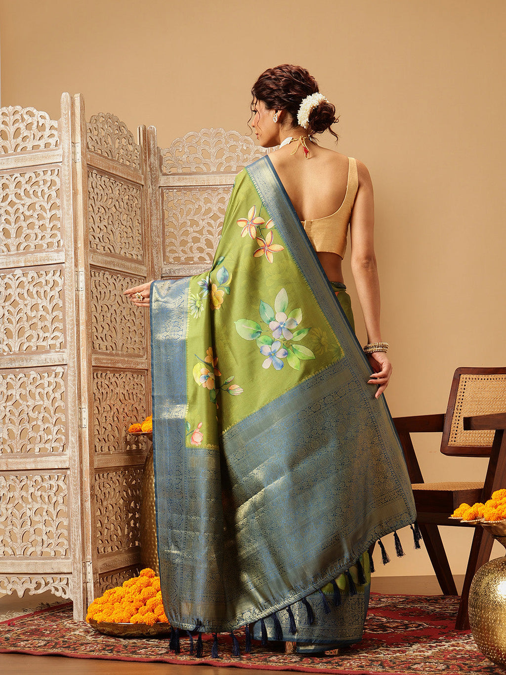 Hiral Fashion Green Banarasi Silk Floral Digital Printed Saree