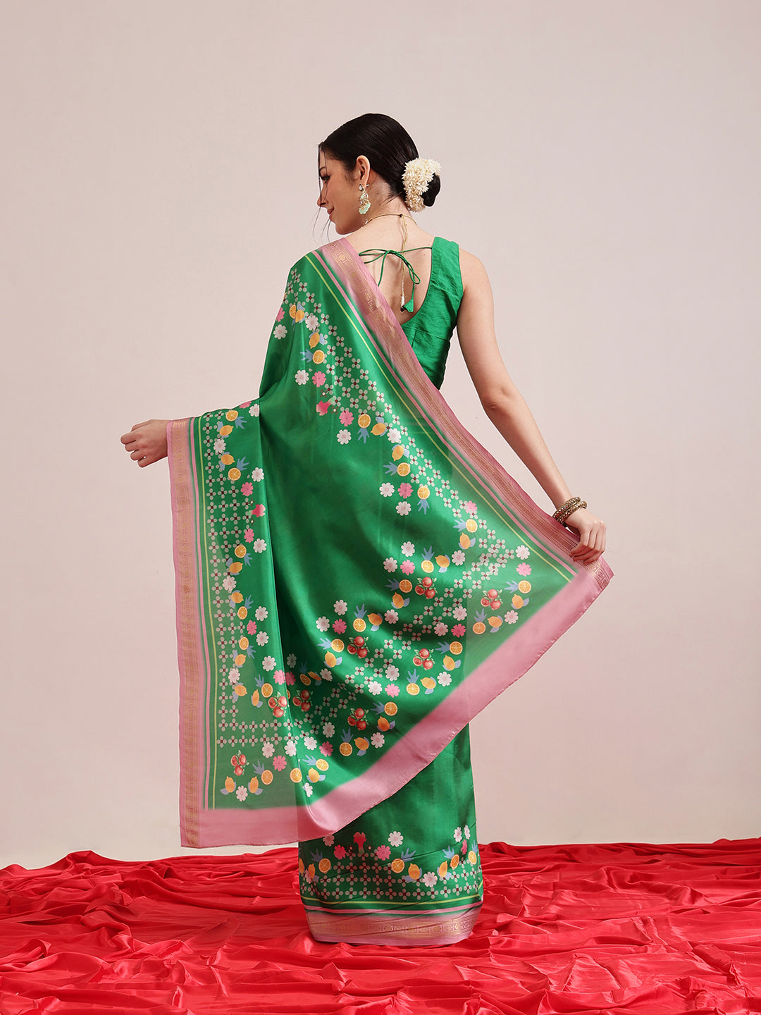 Hiral Fashion Green Banarasi Art Silk Abstract Digital Printed Saree