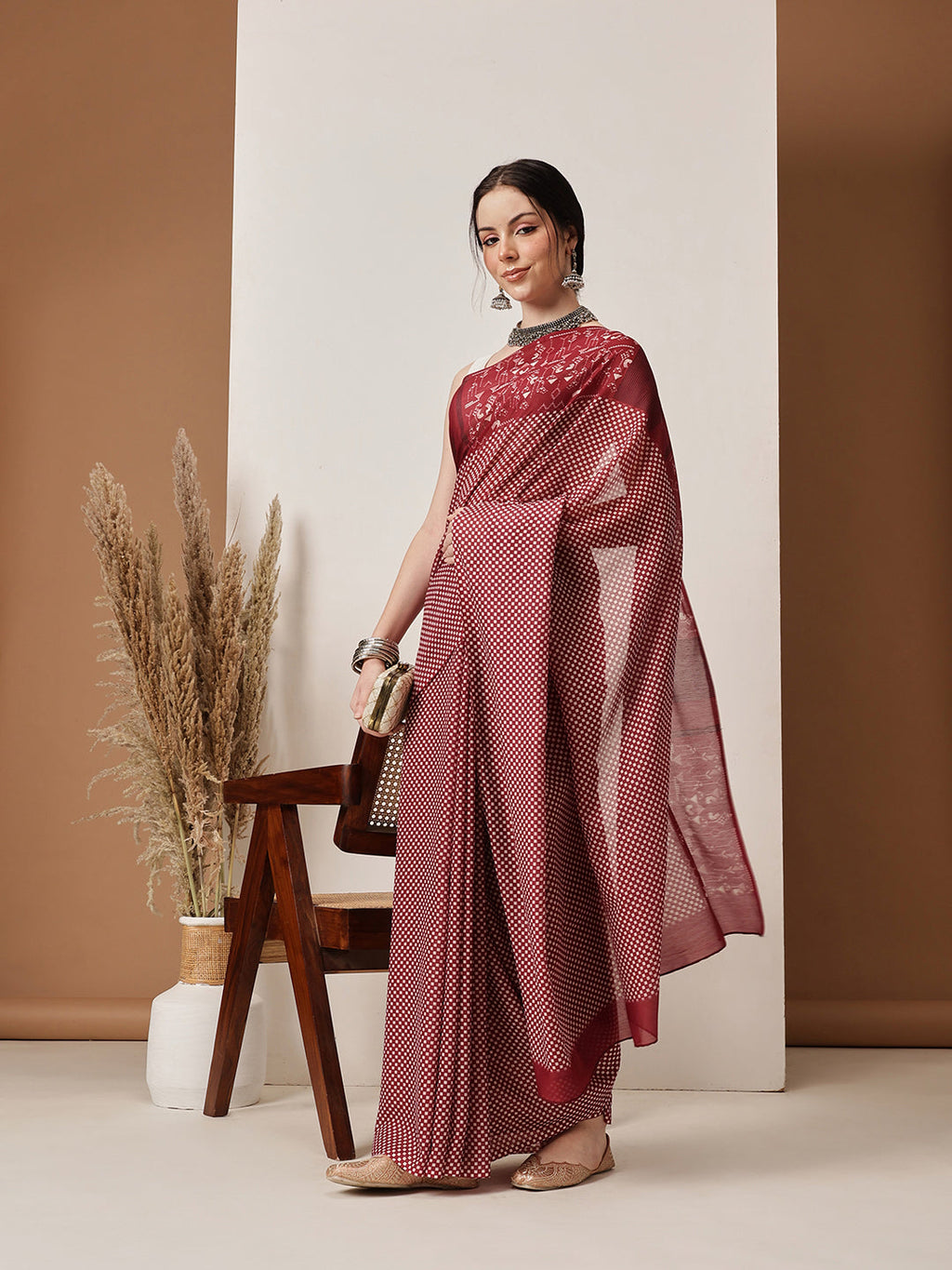 Hiral Fashion Maroon Bollywood Mul Cotton Abstract Digital Printed Saree