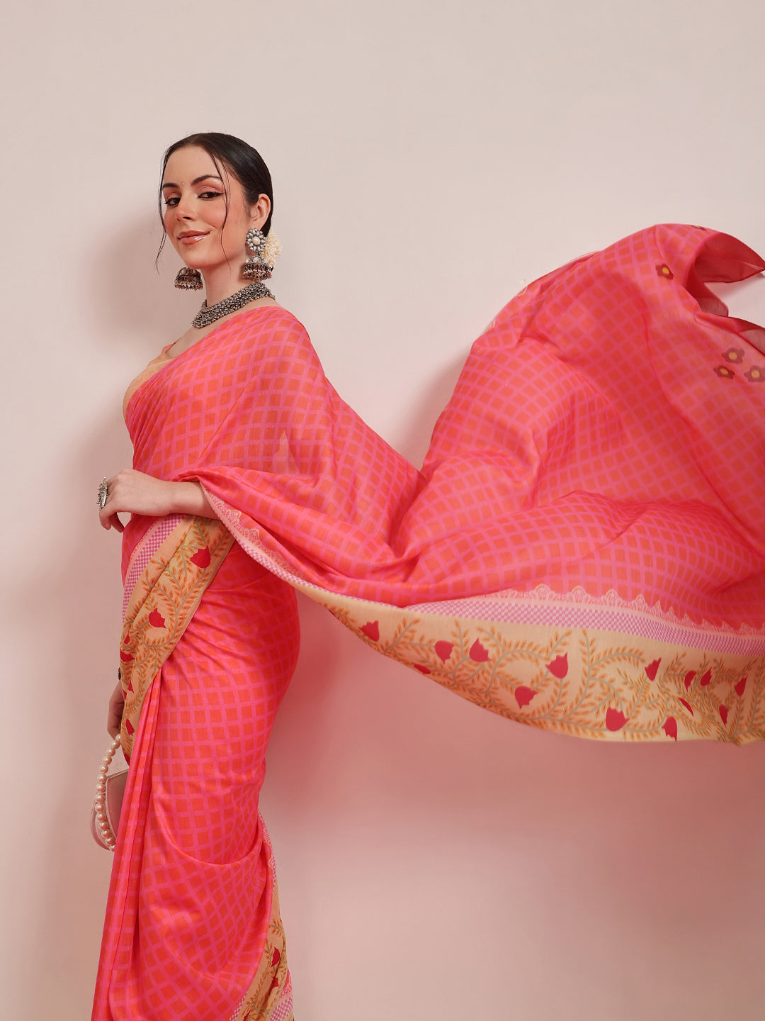 Hiral Fashion Pink Bollywood Mul Cotton Abstract Digital Printed Saree