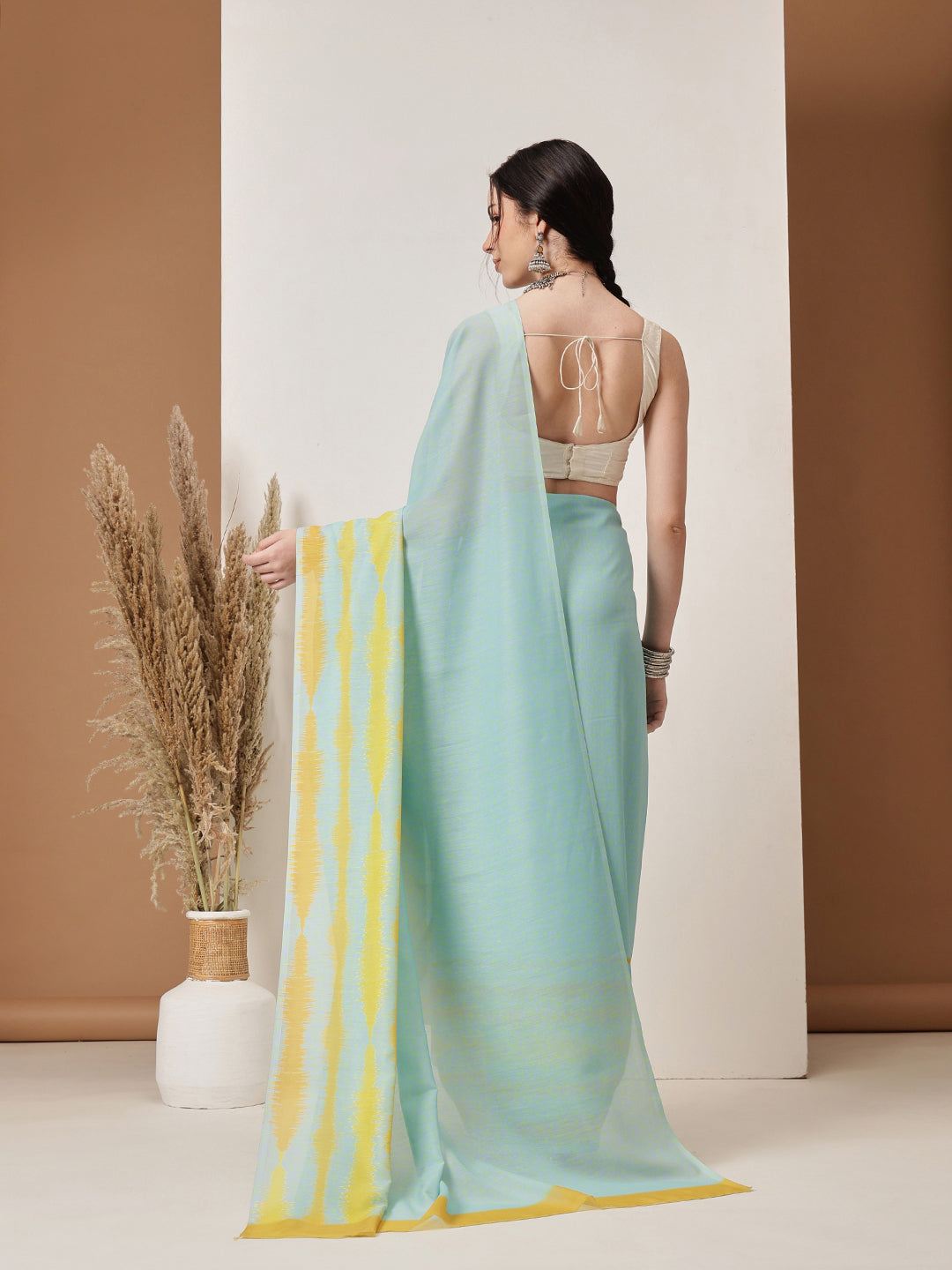 Hiral Fashion Teal Bollywood Mul Cotton Abstract Digital Printed Saree