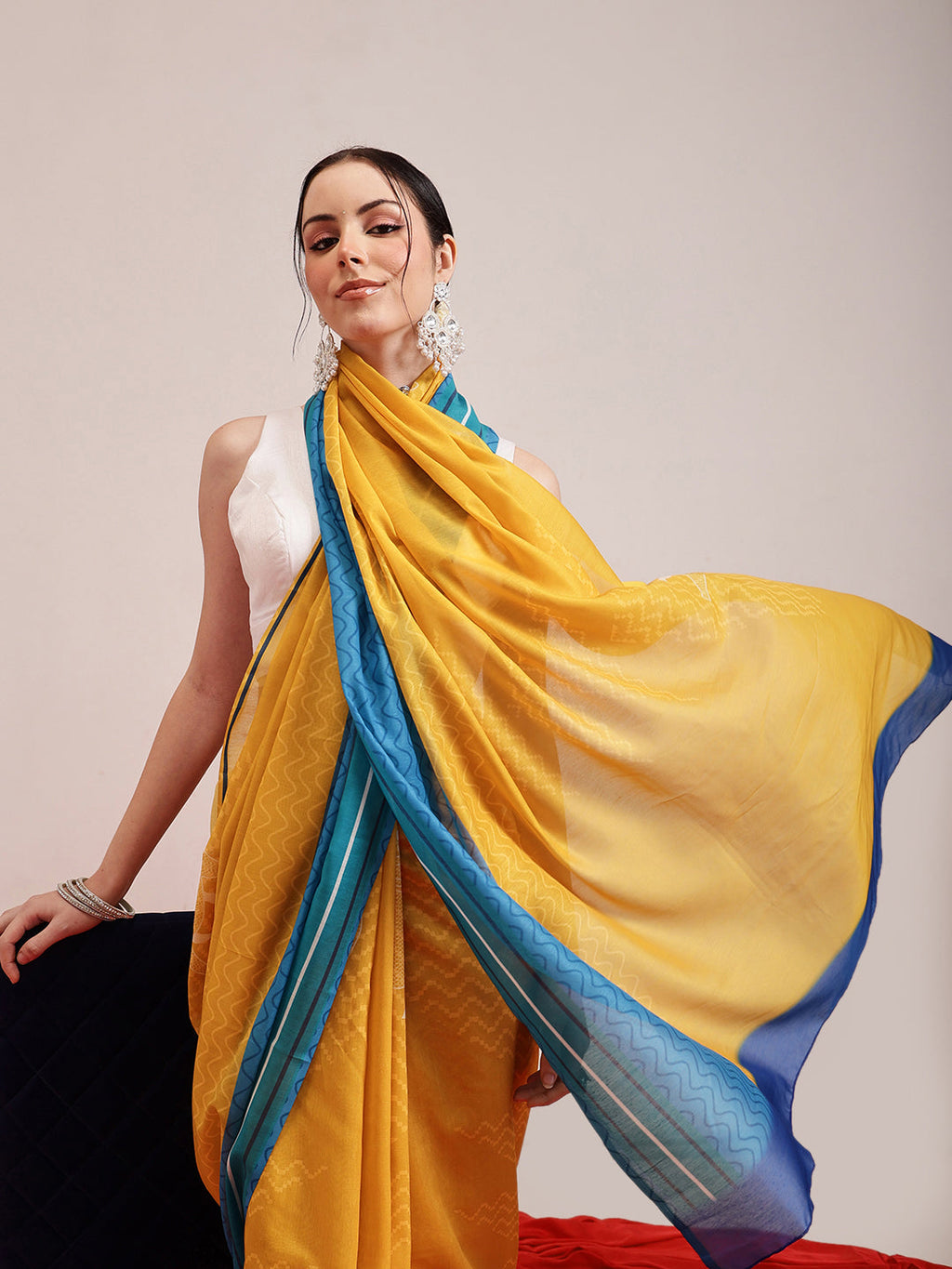 Hiral Fashion Yellow Bollywood Mul Cotton Abstract Digital Printed Saree