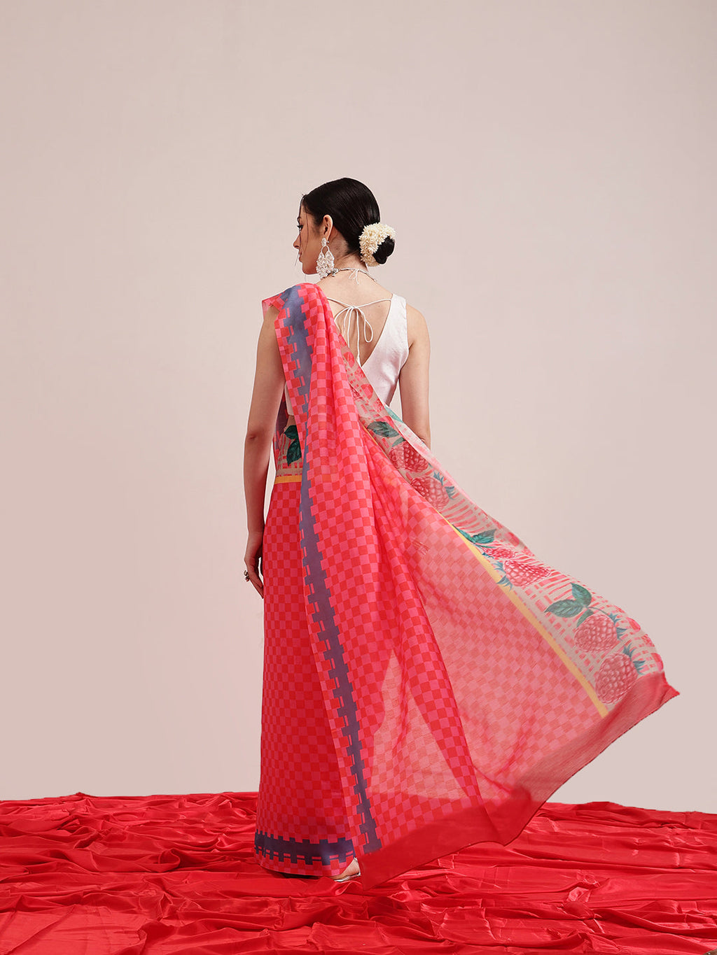 Hiral Fashion Pink Bollywood Mul Cotton Abstract Digital Printed Saree
