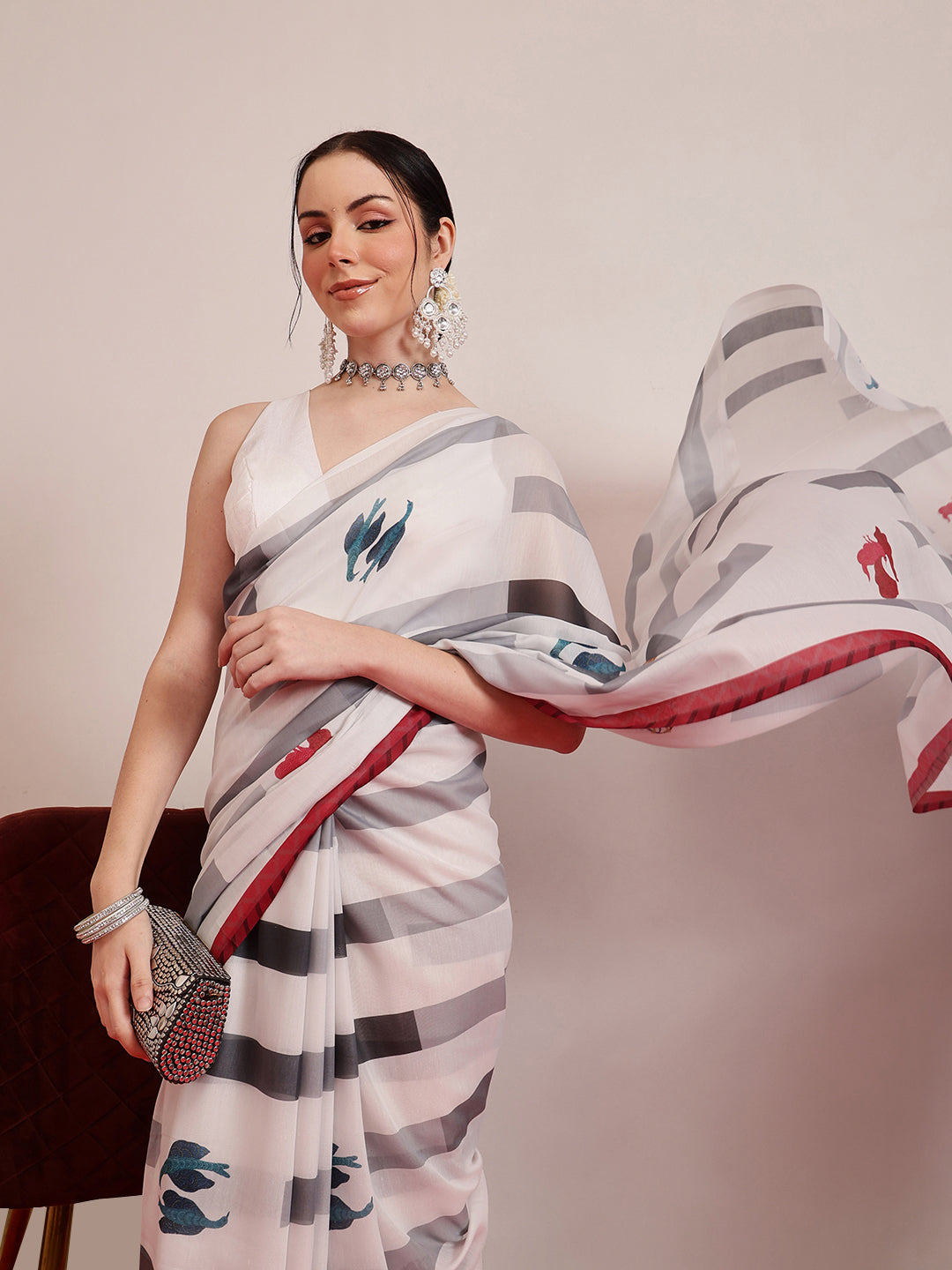 Hiral Fashion White Bollywood Mul Cotton Animal Print Digital Printed Saree