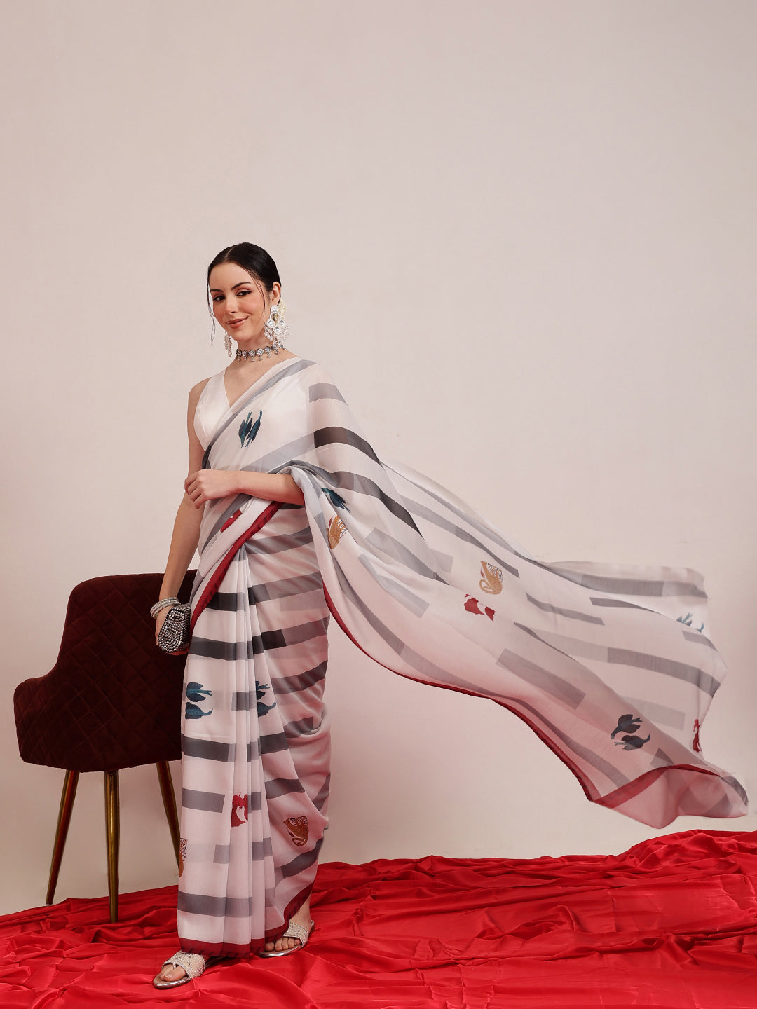 Hiral Fashion White Bollywood Mul Cotton Animal Print Digital Printed Saree
