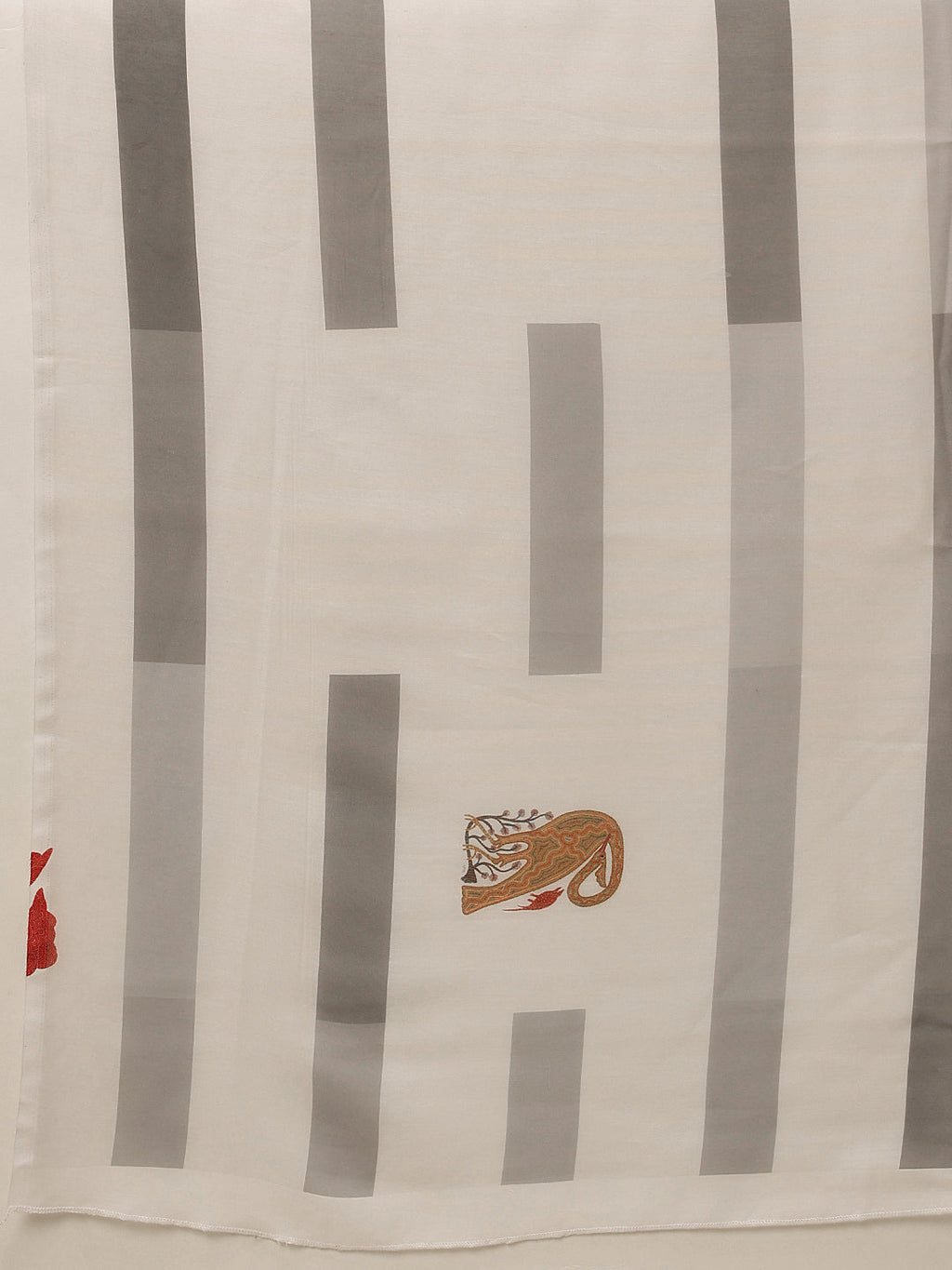 Hiral Fashion White Bollywood Mul Cotton Animal Print Digital Printed Saree