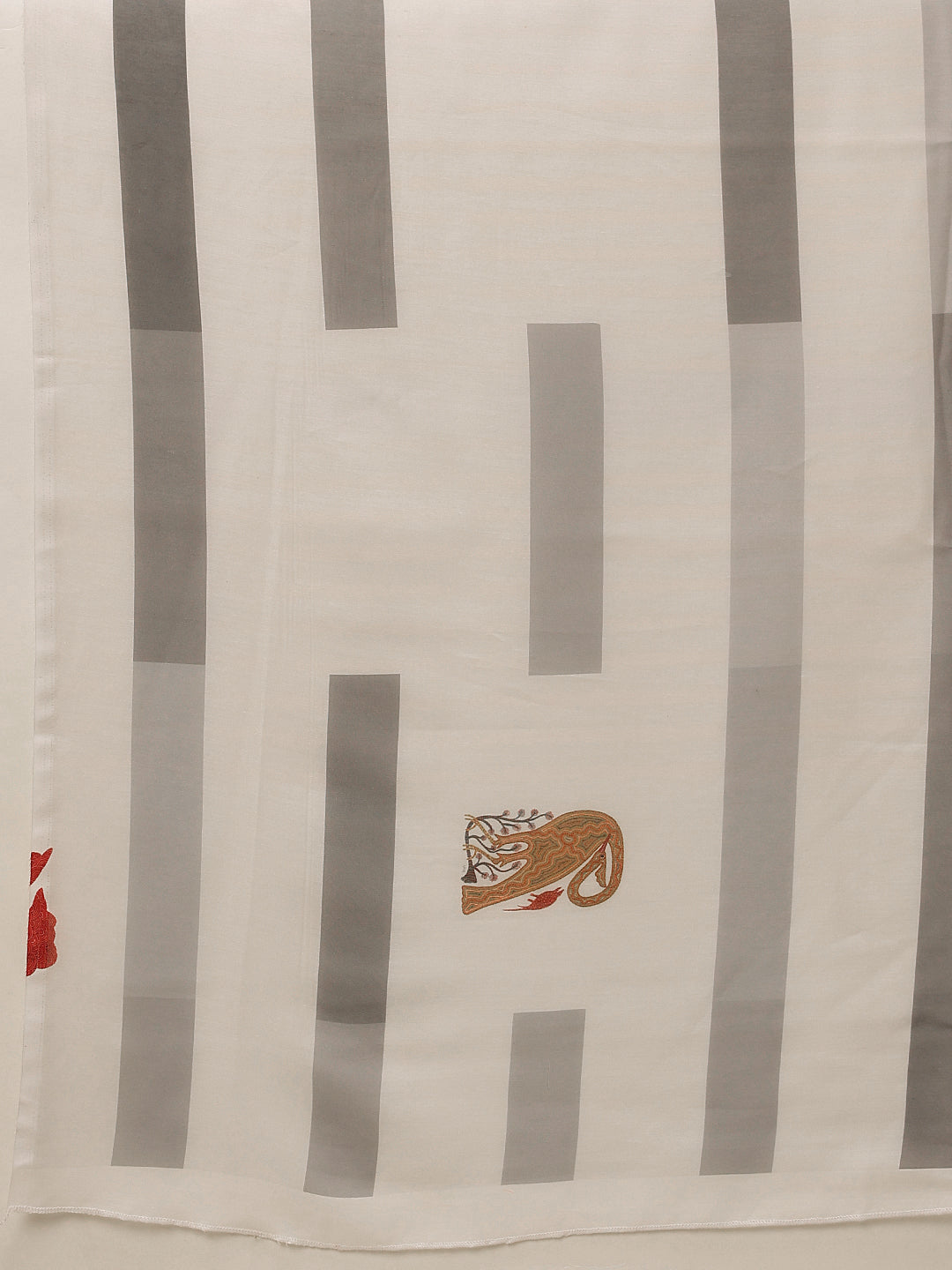 Hiral Fashion White Bollywood Mul Cotton Animal Print Digital Printed Saree