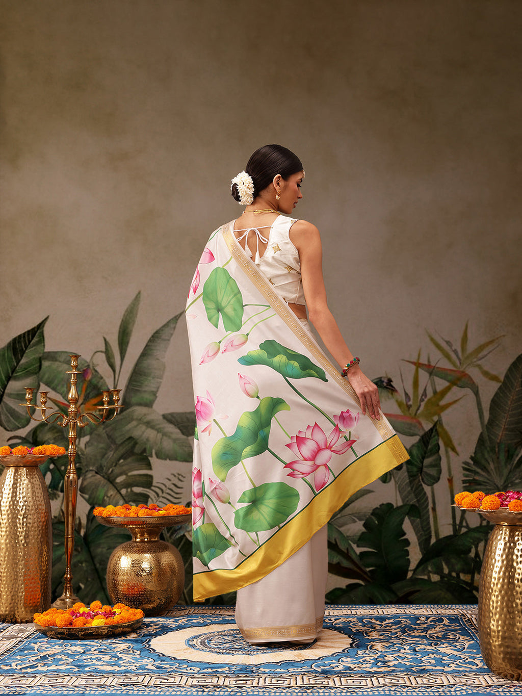 Hiral Fashion White Onam Art Silk Floral Digital Print Saree
