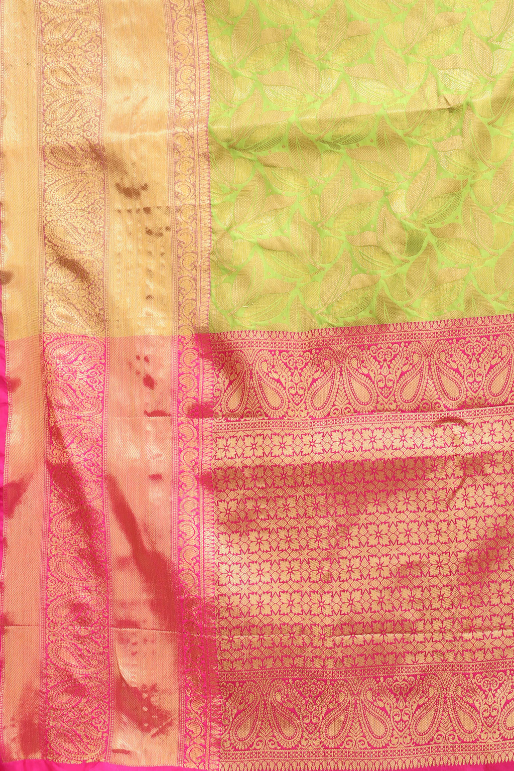 Hiral Fashion Green Banarasi Art Silk Floral Woven Design Saree