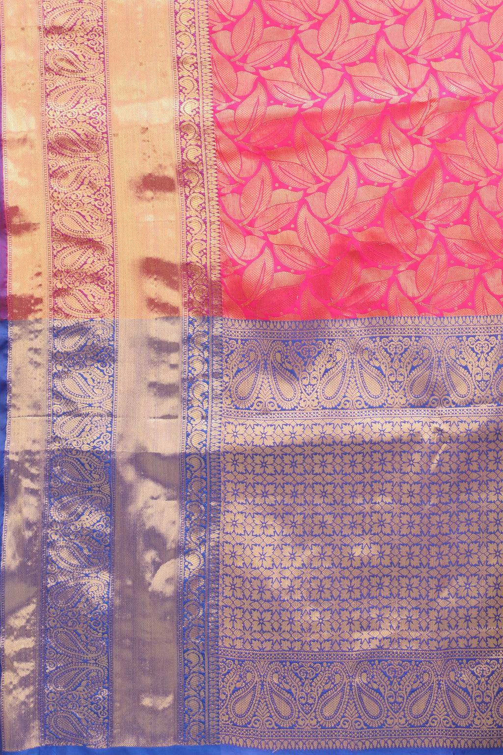 Hiral Fashion Pink Banarasi Art Silk Floral Woven Design Saree