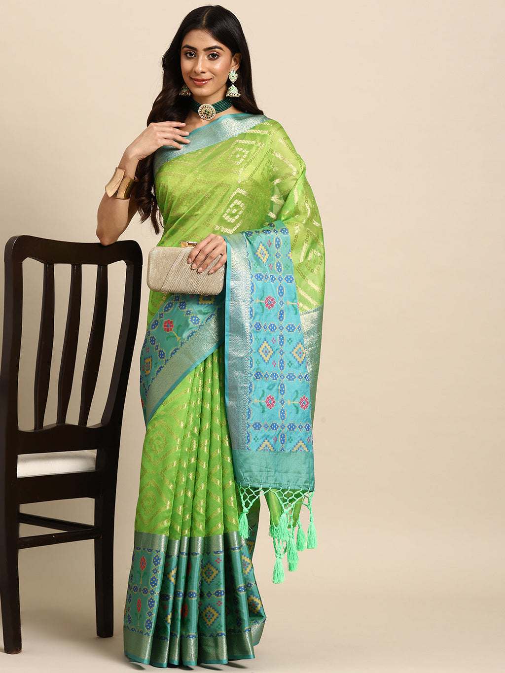 Green Silk Blend Woven Zari Design Geomatric Saree with Unstitched Blouse - Hiral Fashion