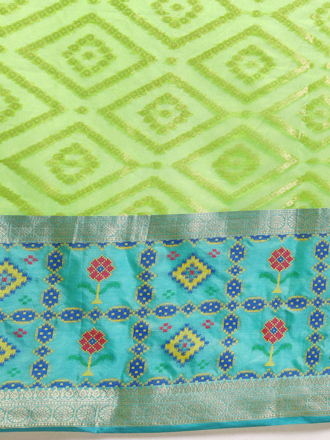 Green Silk Blend Woven Zari Design Geomatric Saree with Unstitched Blouse - Hiral Fashion