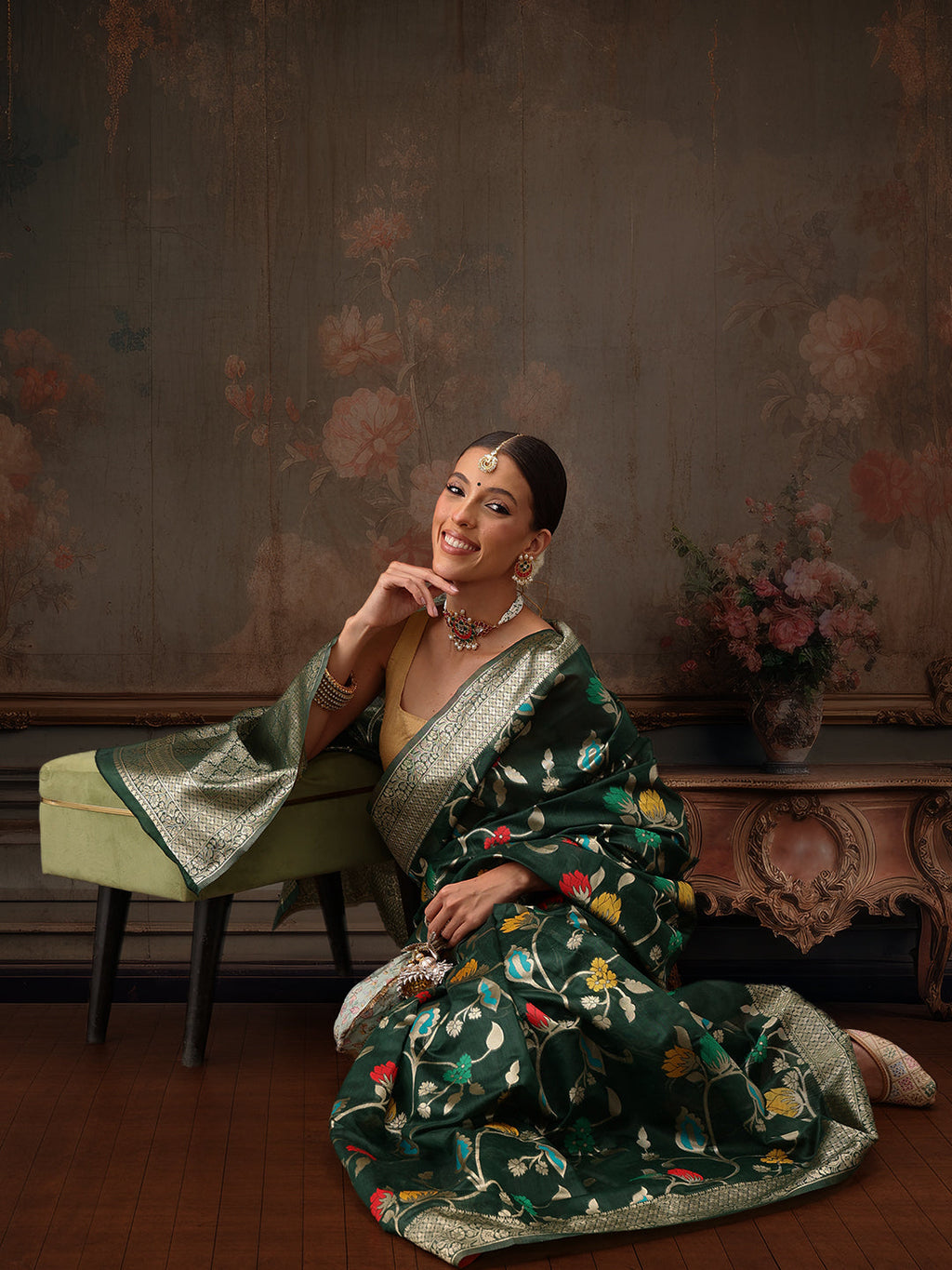 Hiral Fashion Green Jamdani Cotton Floral Woven Thread Saree