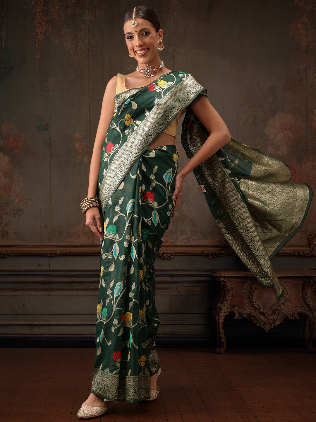 Hiral Fashion Green Jamdani Cotton Floral Woven Thread Saree