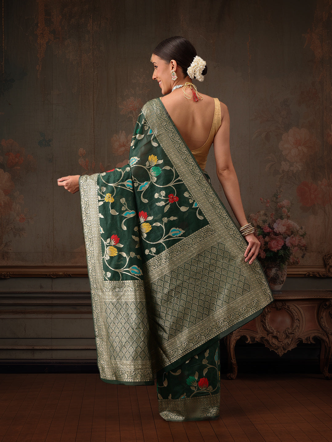 Hiral Fashion Green Jamdani Cotton Floral Woven Thread Saree