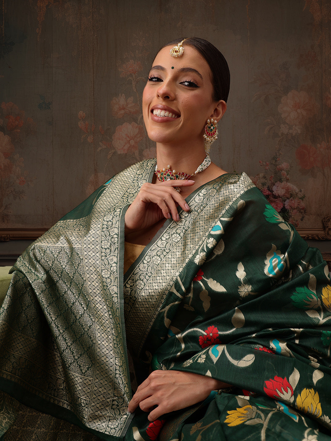 Hiral Fashion Green Jamdani Cotton Floral Woven Thread Saree