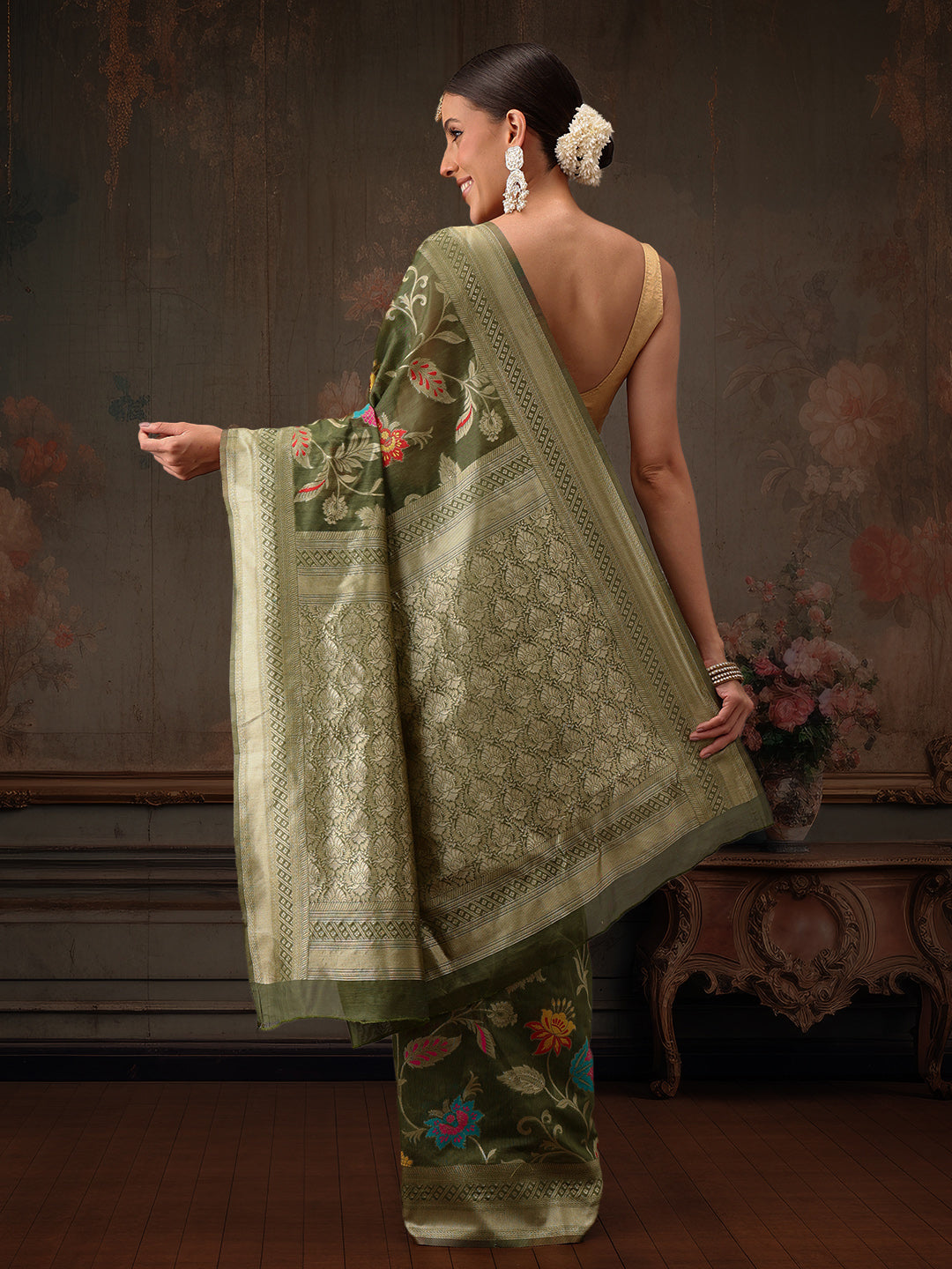 Hiral Fashion Green Jamdani Cotton Floral Woven Thread Saree