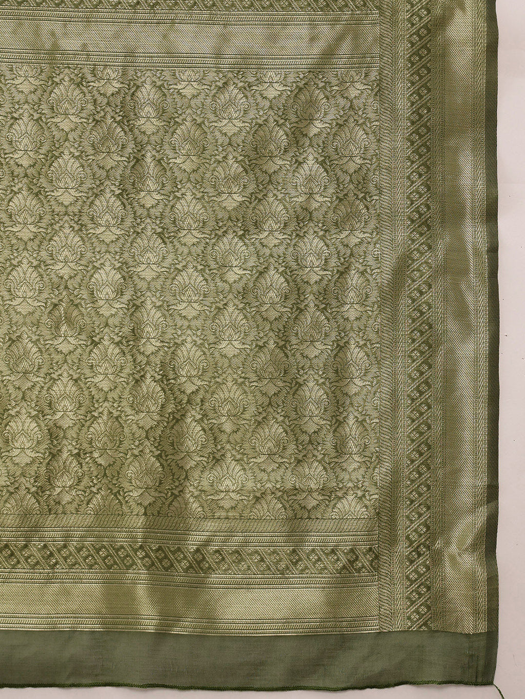 Hiral Fashion Green Jamdani Cotton Floral Woven Thread Saree