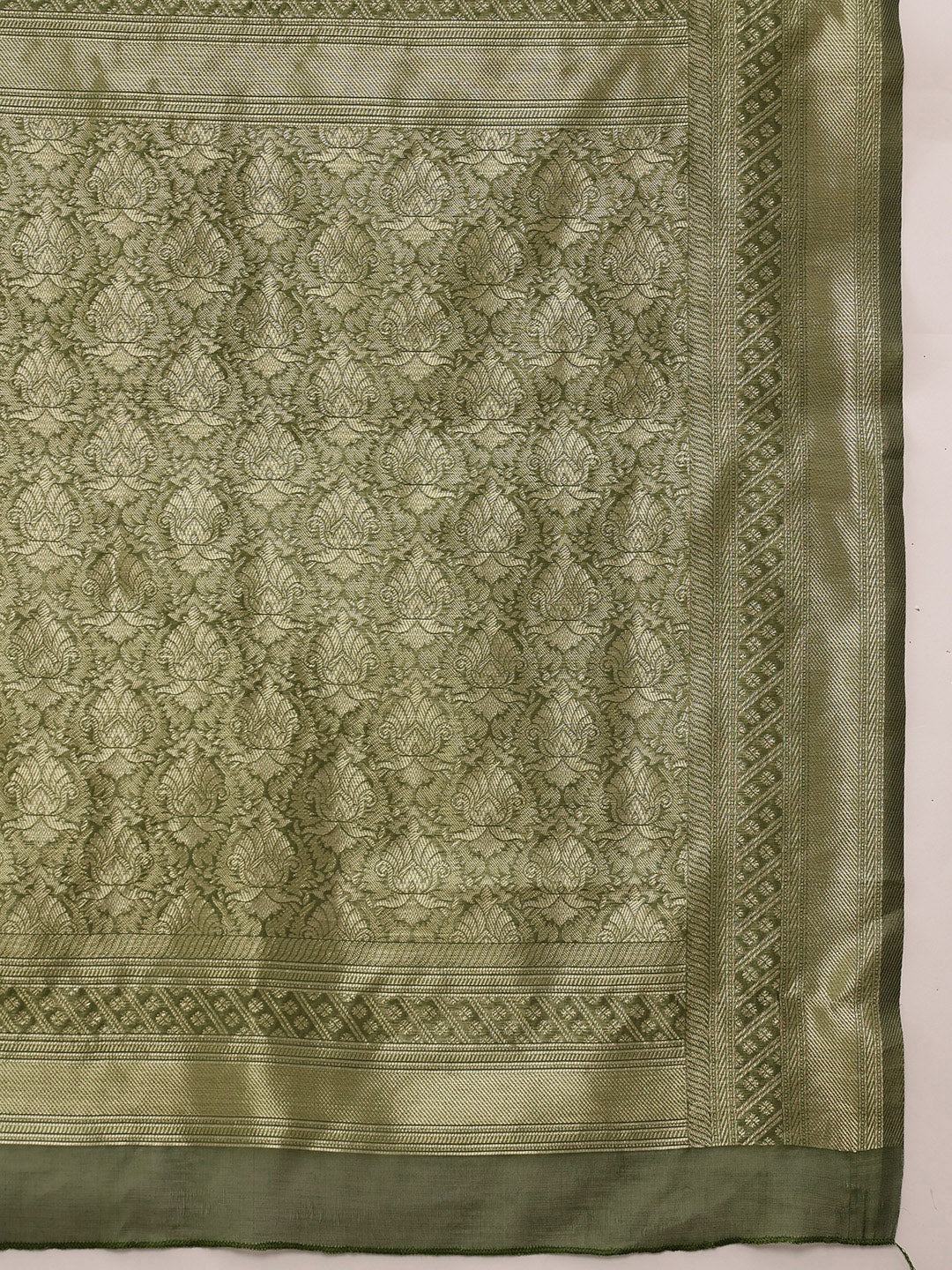 Hiral Fashion Green Jamdani Cotton Floral Woven Thread Saree