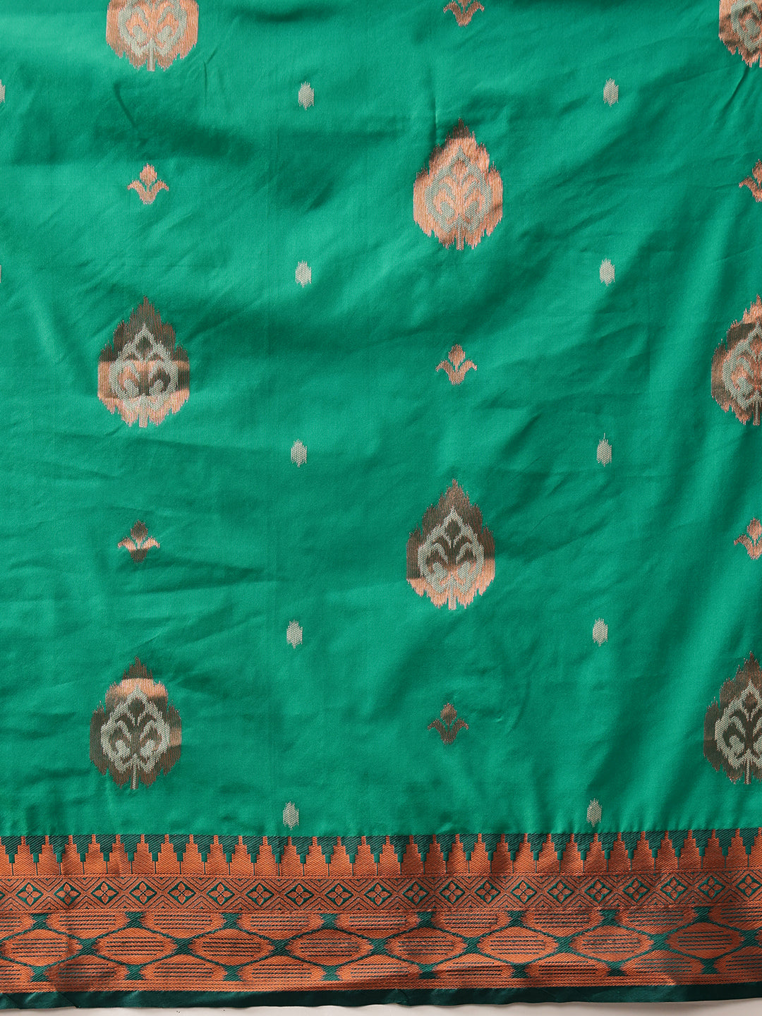 Hiral Fashion Green Banarasi Silk Floral Woven Design Saree