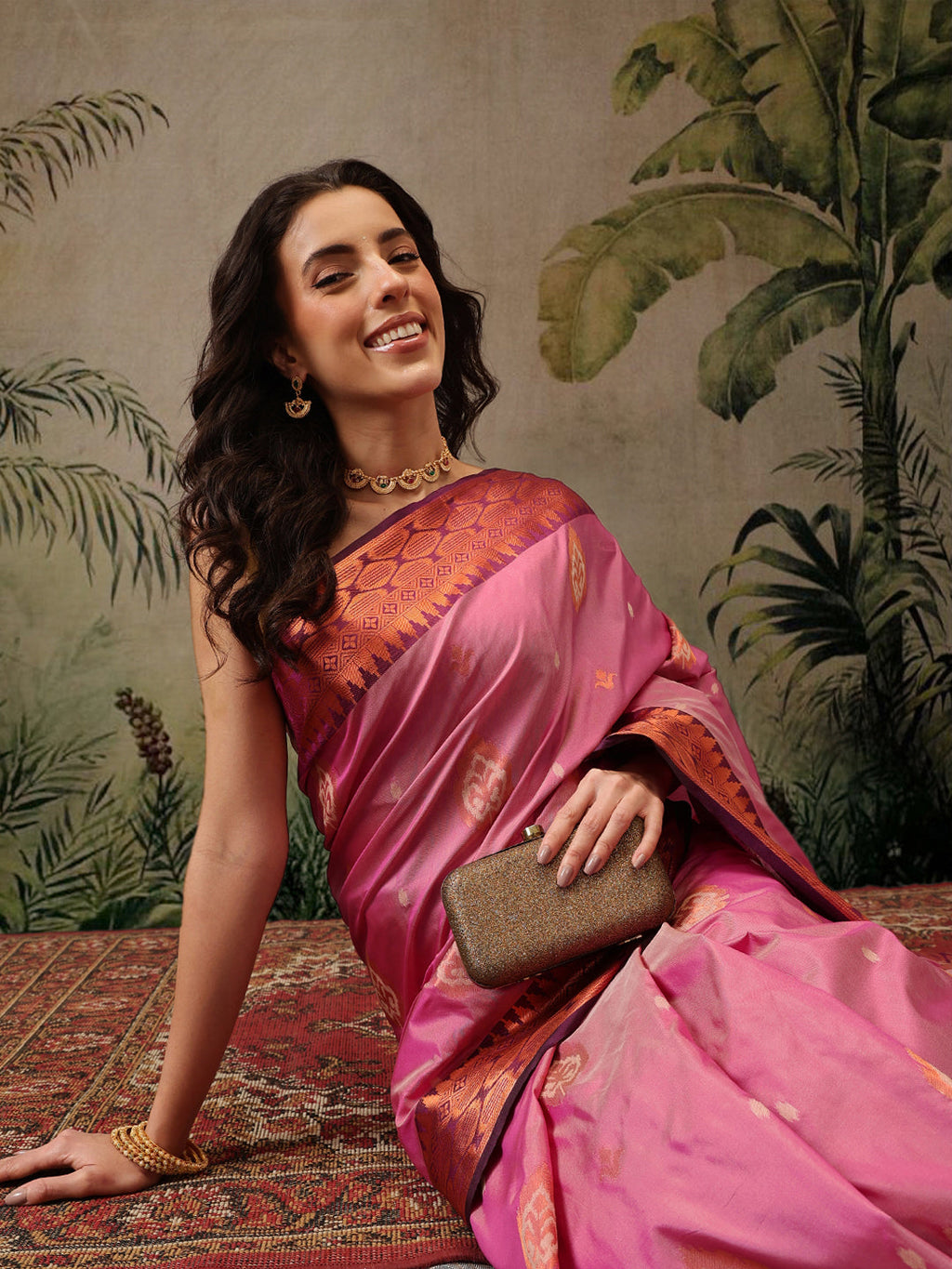 Hiral Fashion Pink Banarasi Silk Floral Woven Design Saree